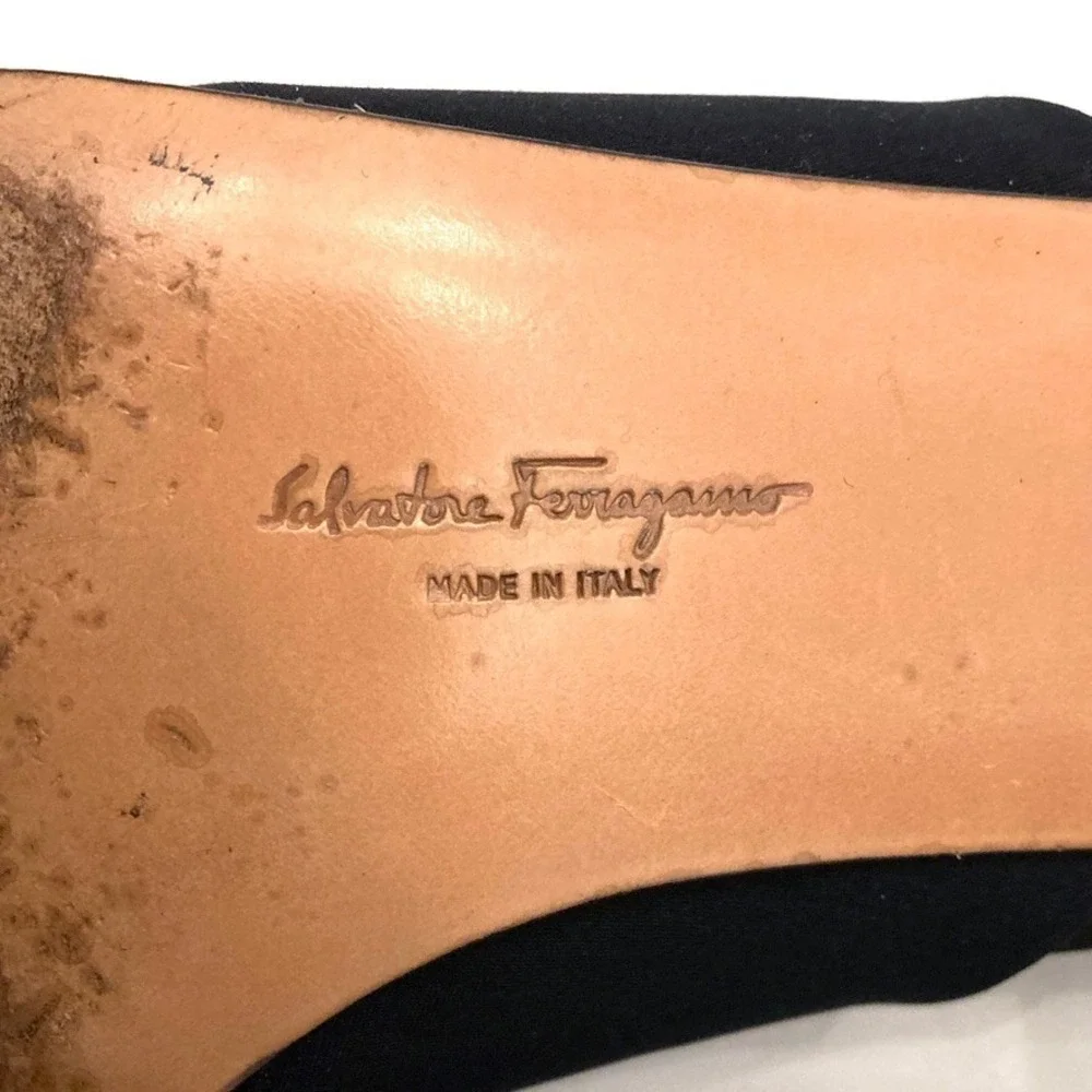 Salvatore Ferragamo Black Fabric‎ Block Heels Womens 10 AA Narrow Careerwear